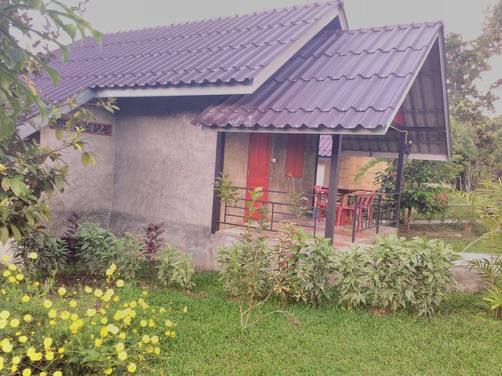 Ban Suan Sukjai Mae Sariang Otel Dış mekan fotoğraf