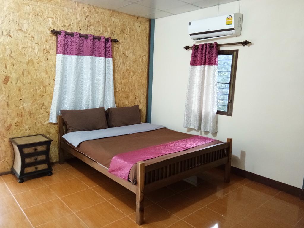 Ban Suan Sukjai Mae Sariang Otel Dış mekan fotoğraf